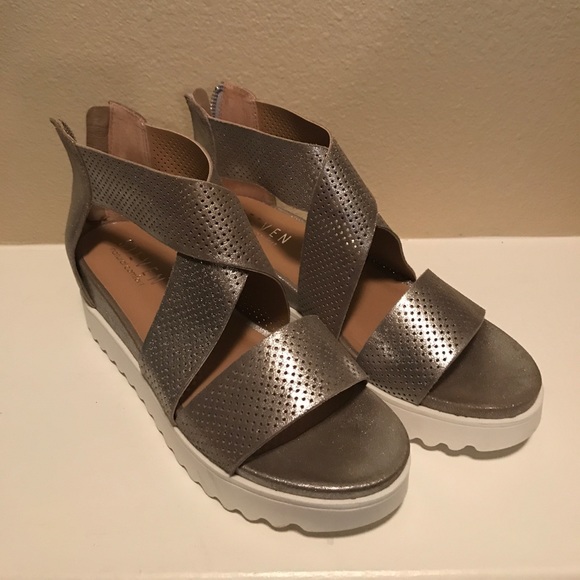 steven by steve madden klein wedge sandals